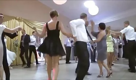 Sıcak Nataly altın konulu sexs filim bir yabancı ile bir handjob verir