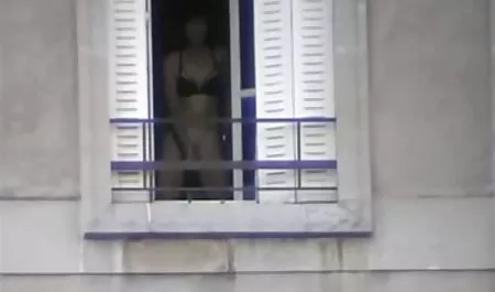 Büyük memeli seksi ve çekici kız arabada becerdin erotik filim sexs