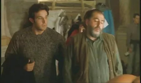 Yumurtaların bağlanır ve sonra da sexs sinema filmi onları sert kırbaç