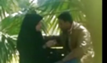 Garip kız konulu sexs filmi izle sıcak