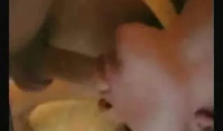 Sıcak Lulu sevgisi onu sexs sineması izle sıkı kedi veren sihirli bir kutu içinde dövülerek
