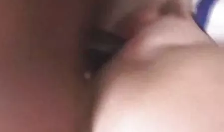 Yakaladı ve mutlu hayaletler yaşlı sexs filimleri ile bir odada.
