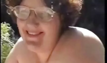 Presley Dawson erotik sexs film izle kedi bir şişe ekler