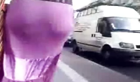 Sarışın kız türbanlı sexs filmleri sıcak mastürbasyon şovunu yapar