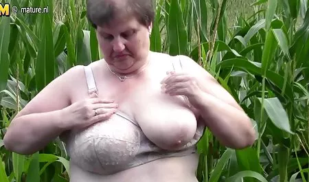 Sevimli MİLF yaramaz üvey kızı mature sexs filmi