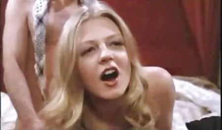Teen Cameron ve esmer Sophie Ryan lezbiyen erotik film sexs oyunları